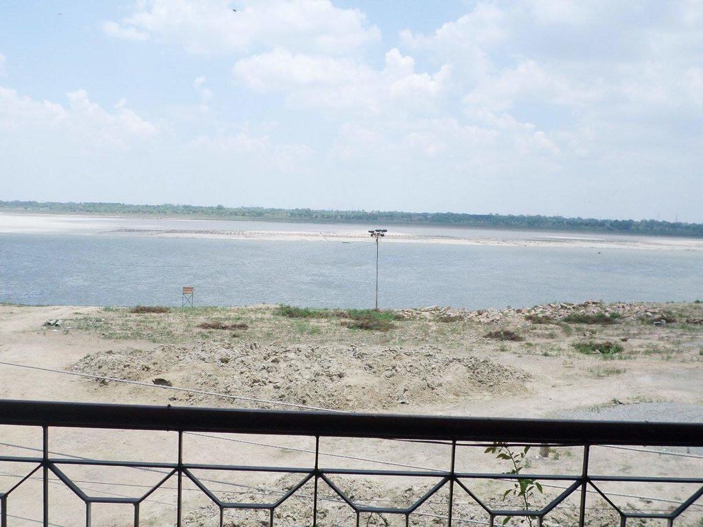 Ganga Paying Guest House Varanasi Exterior foto